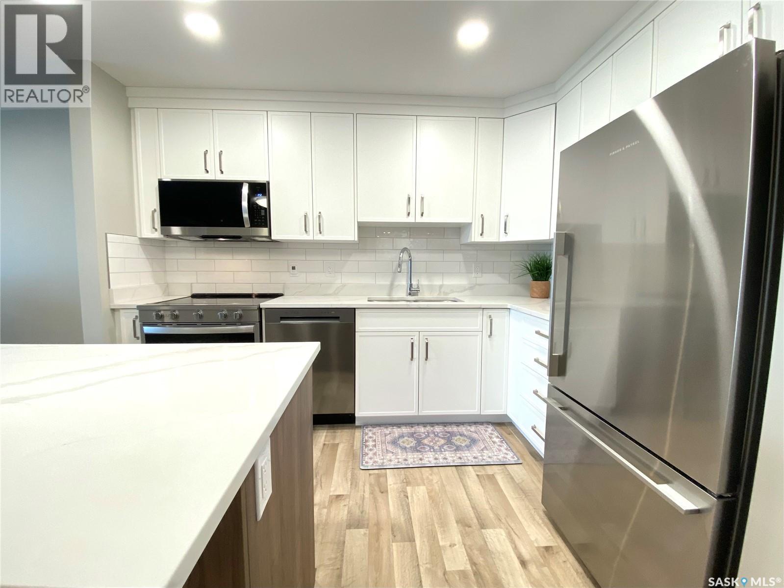 #105 318 108th STREET W - 5