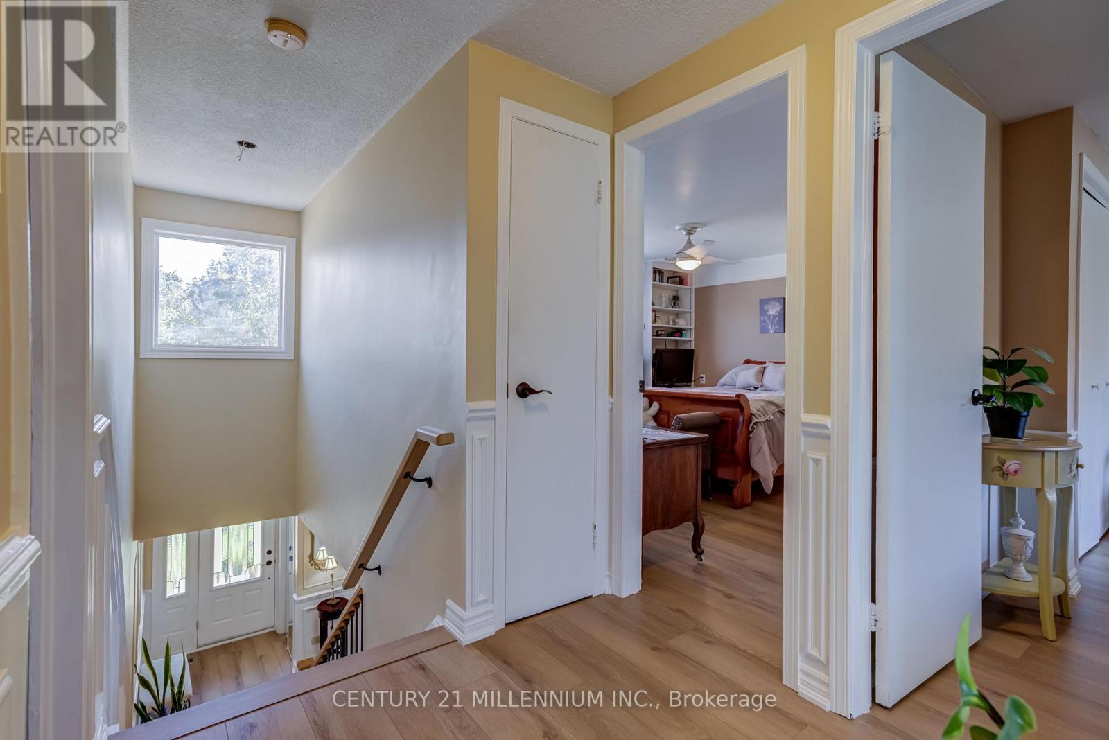 126 ELGIN DRIVE - 16