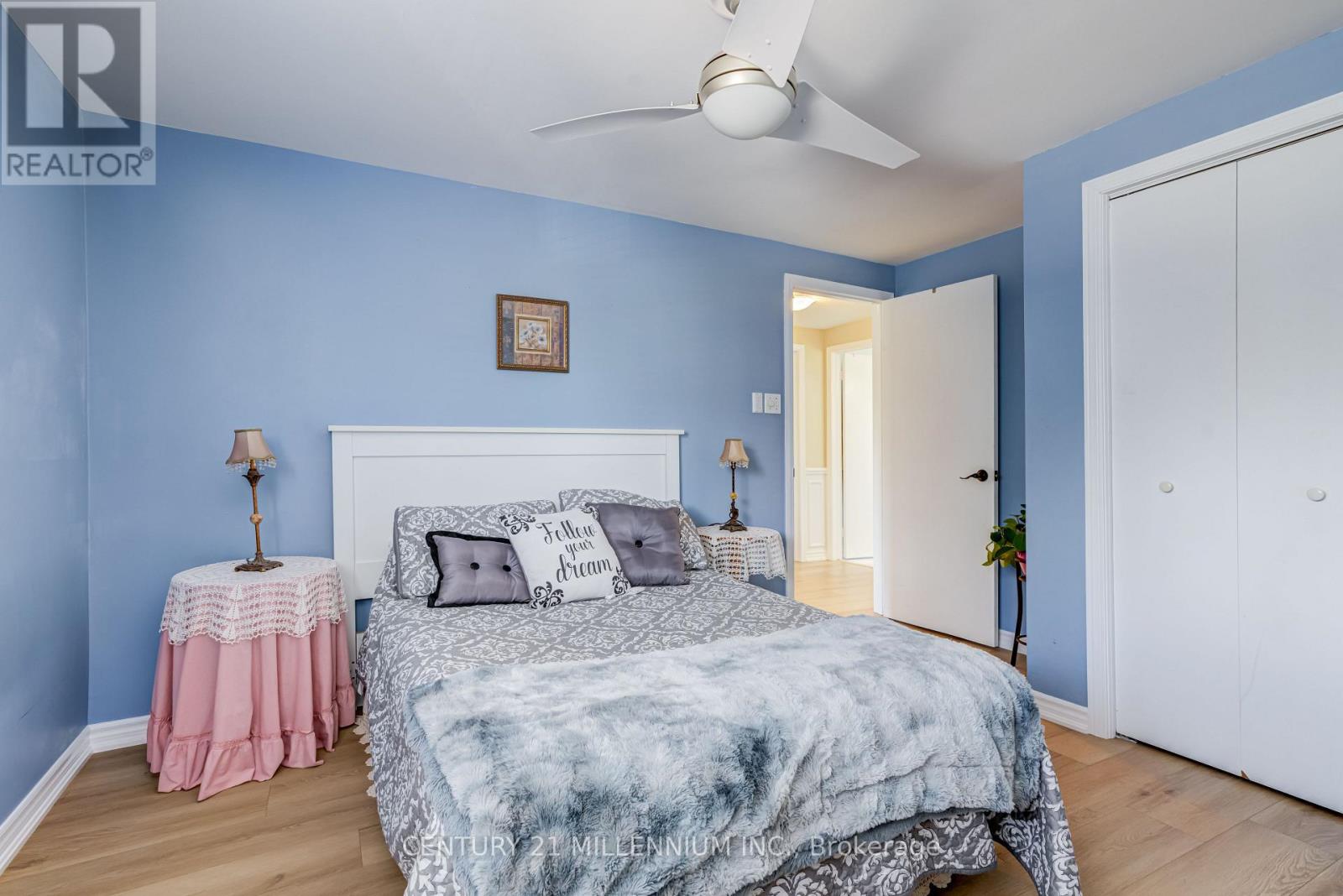 126 ELGIN DRIVE - 23