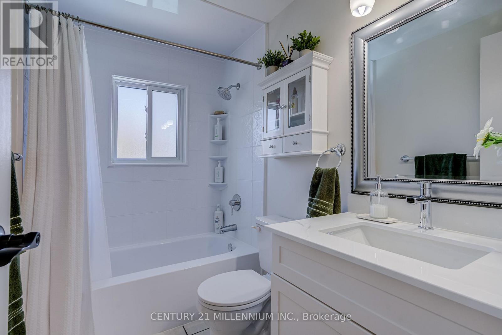 126 ELGIN DRIVE - 25