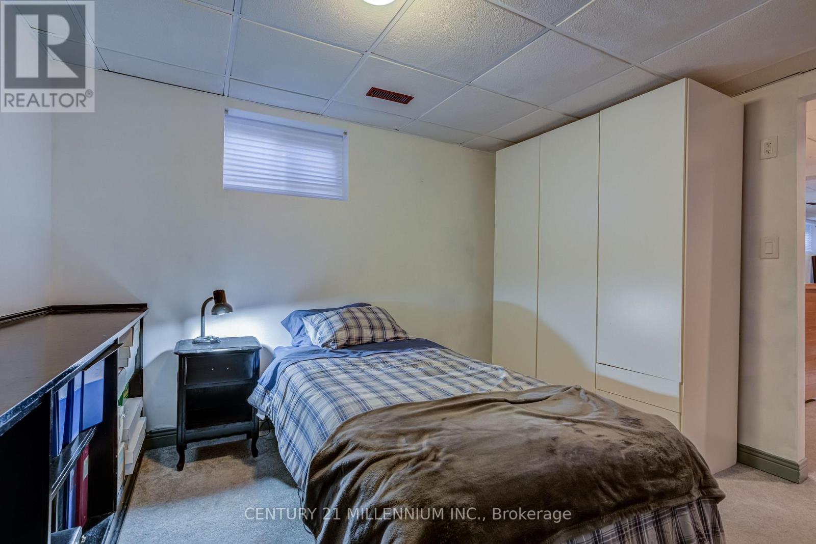 126 ELGIN DRIVE - 31