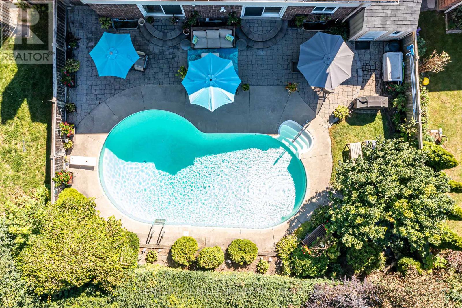 126 ELGIN DRIVE - 41
