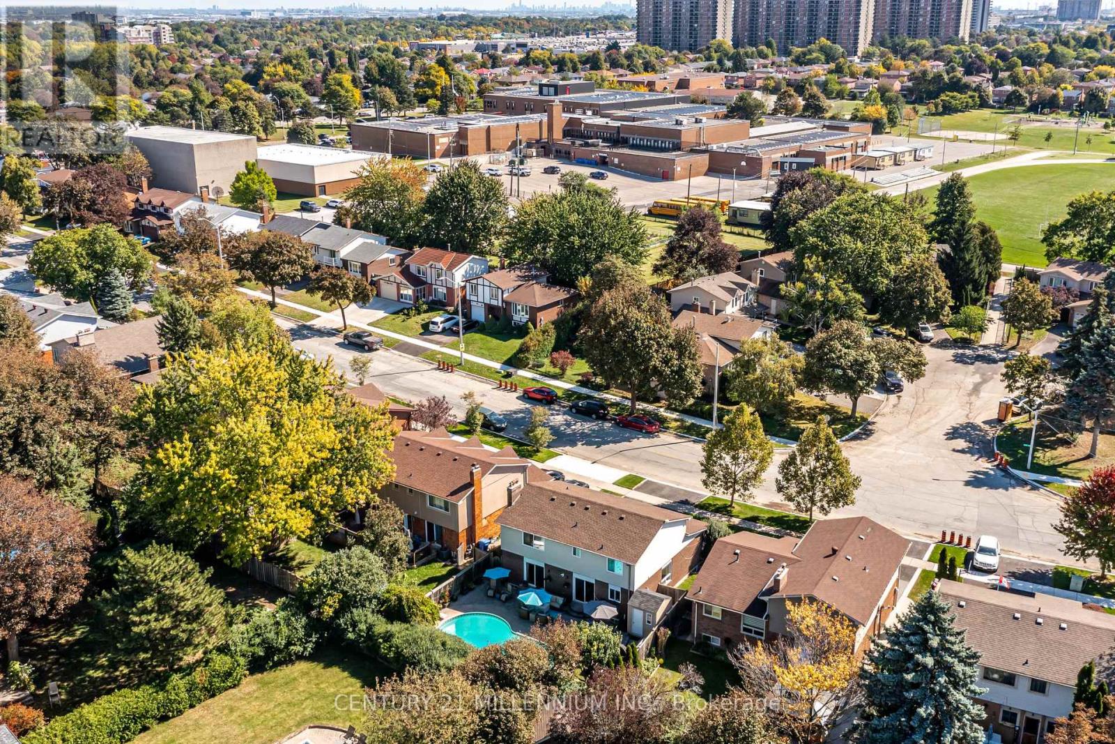 126 ELGIN DRIVE - 48