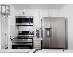 909 - 880 Dundas Street W, Mississauga, ON L5C4H3 Photo 6