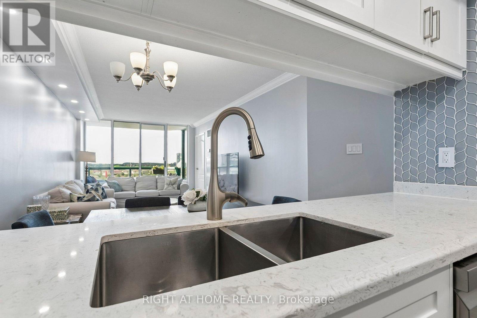 #612 550 WEBB DRIVE - 14