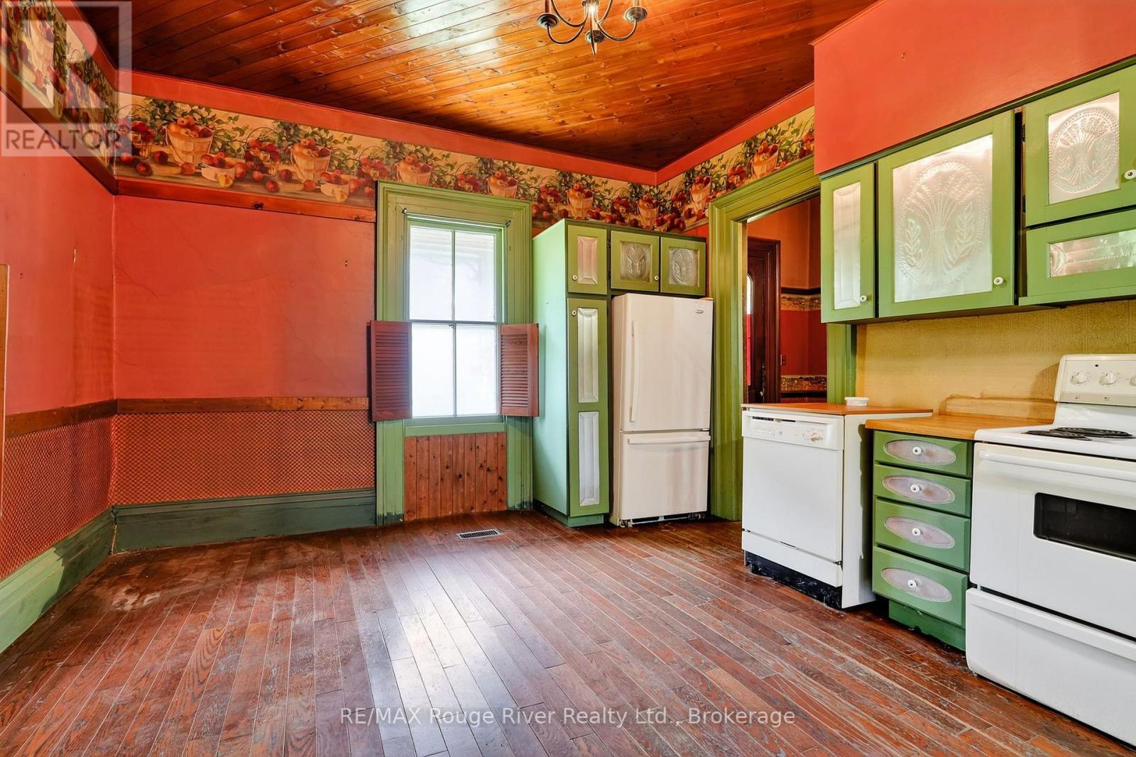 3756 Burnham Street North, Hamilton Township, ON photo 6