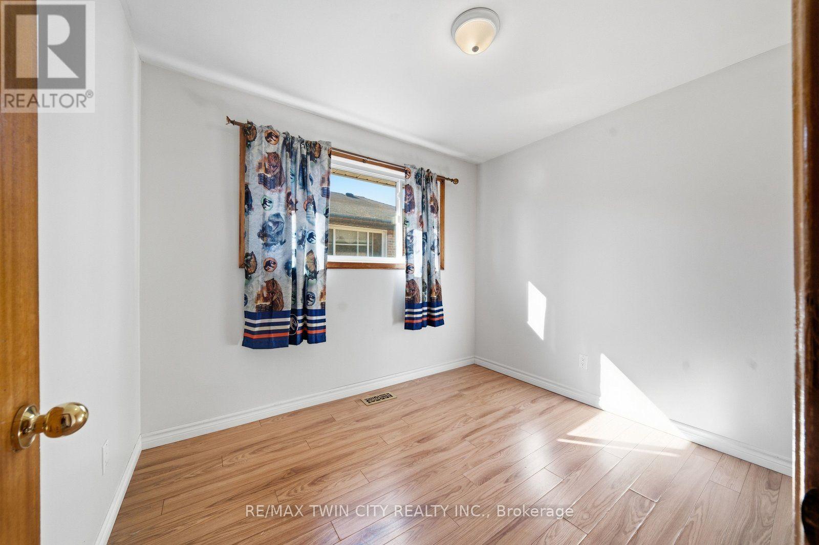 146 Superior Street, Brantford, ON photo 18