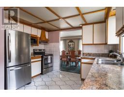 Family room - 14 Woodside Drive, Hamilton, ON L8T1C3 Photo 14
