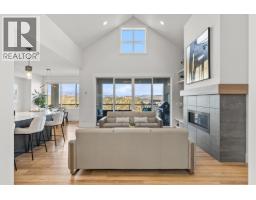 Dining room - 203 Grange Drive, Vernon, BC V1H2M1 Photo 12