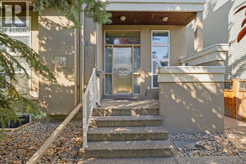 #1 1911 28 Street SW - 1