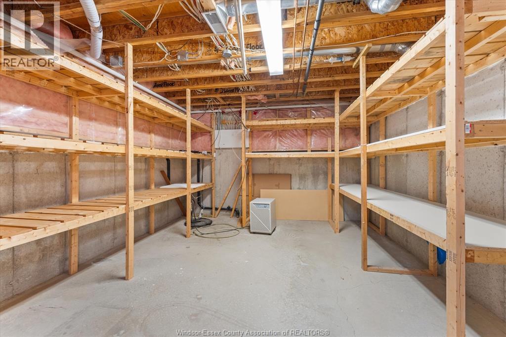 330 SADDLE LANE - 31