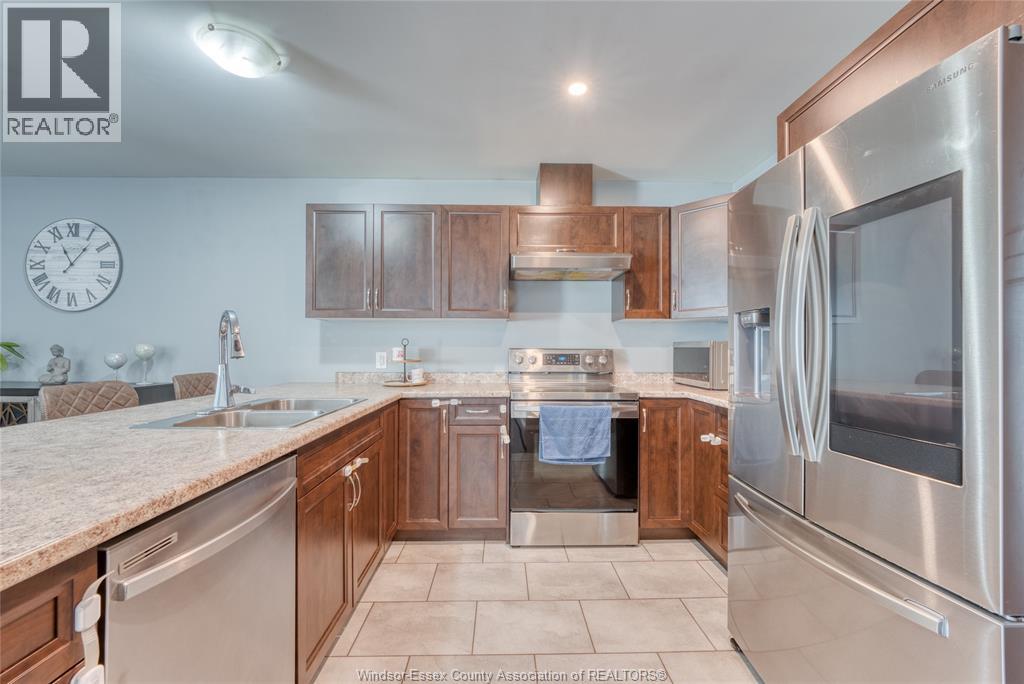3141 VIOLA CRESCENT - 21