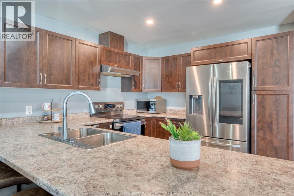 3141 VIOLA CRESCENT - 22