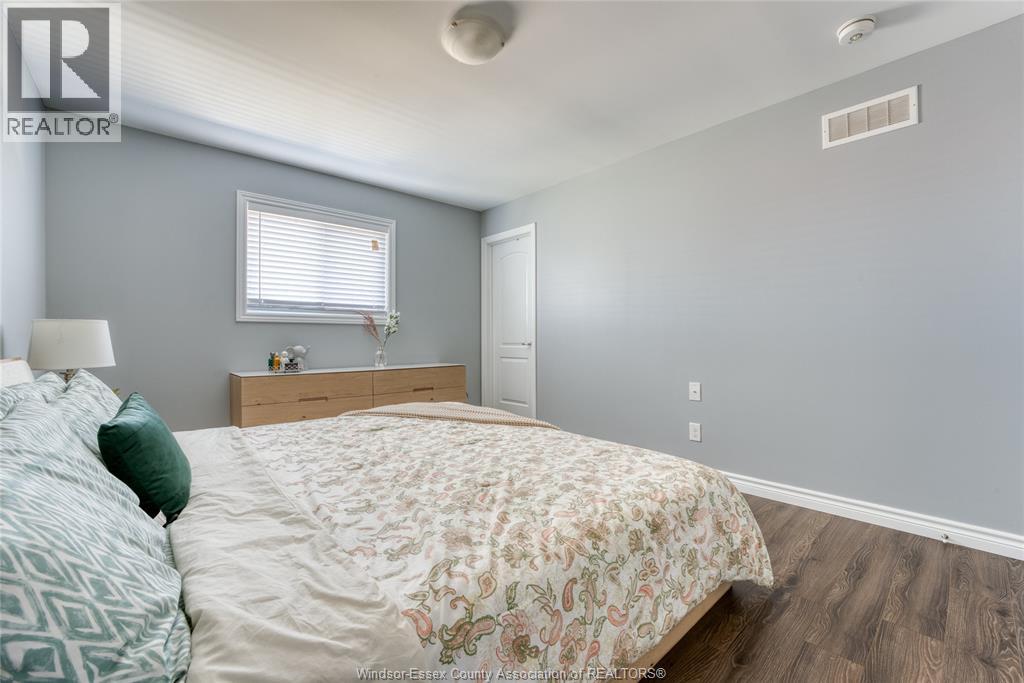 3141 VIOLA CRESCENT - 26