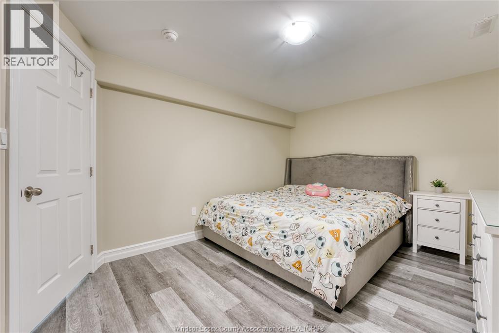 3141 VIOLA CRESCENT - Image 35
