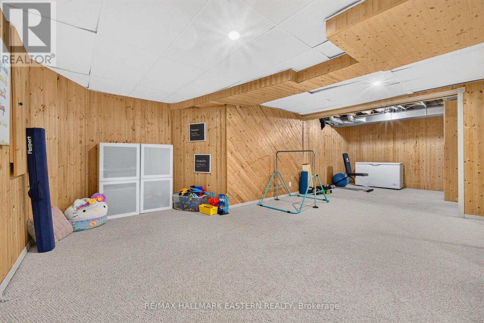 25 EDGERTON DRIVE - 39