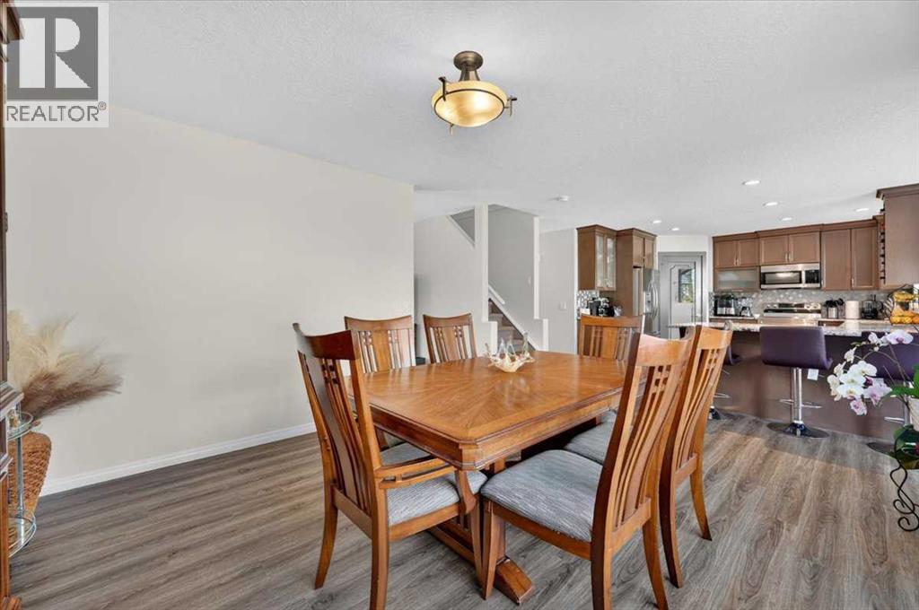 625 Somerset Drive SW, Calgary, Alberta, T2Y4K7 — thumbnail 9
