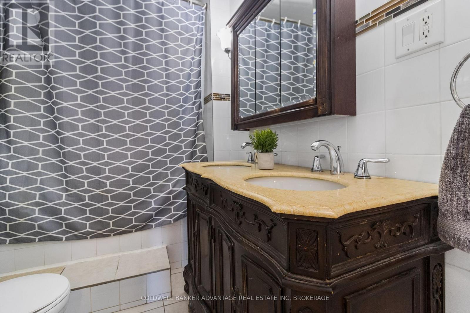 62 BURGAR STREET - 21