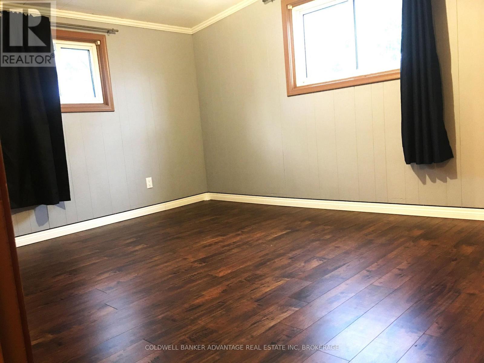 62 BURGAR STREET - 36