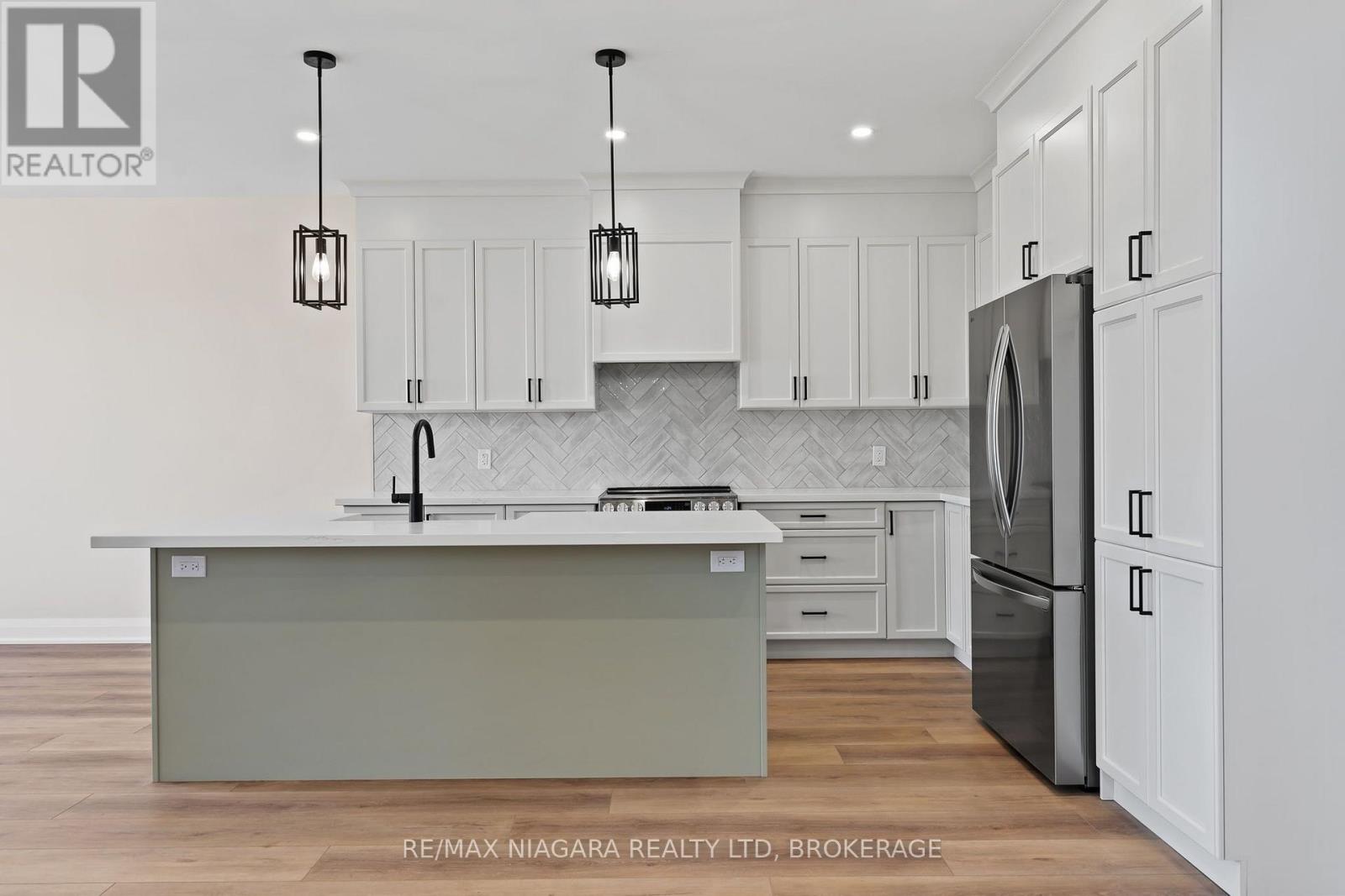 63 SWAN AVENUE - 11