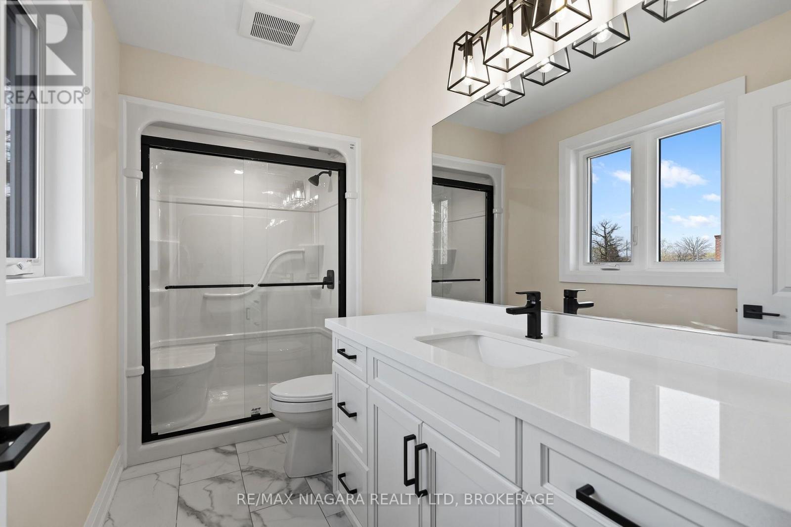 63 SWAN AVENUE - Image 19