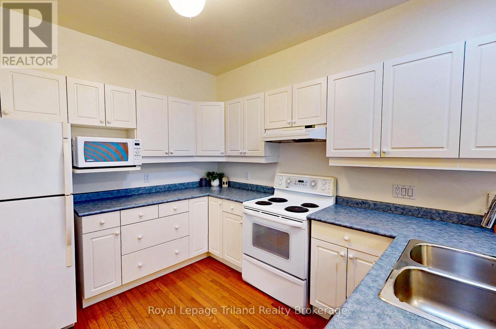 ##13 491 NOVA SCOTIA COURT - 8