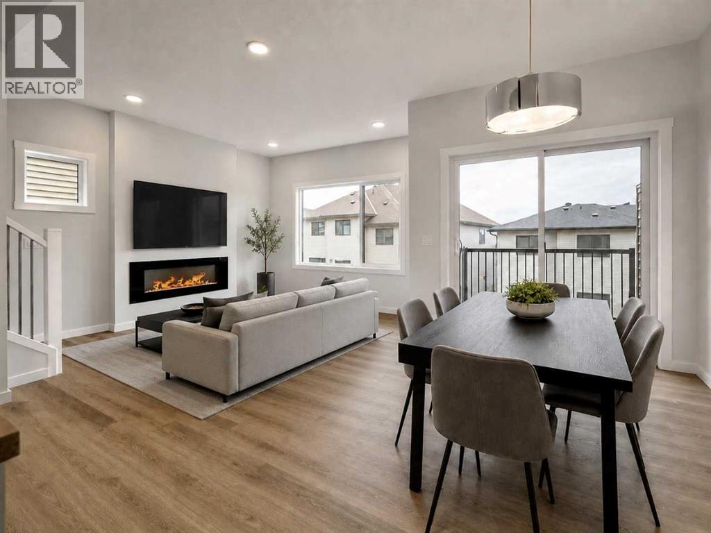 410 Heritage Boulevard, Cochrane, Alberta, T4C0L3, Cochrane, Alberta — photo 3 of 5