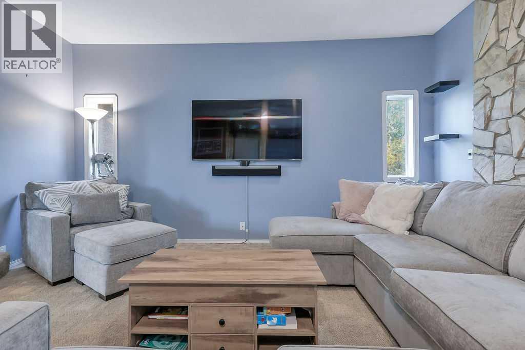 Listing photo – 39126 Range Road 262, Rural Lacombe County