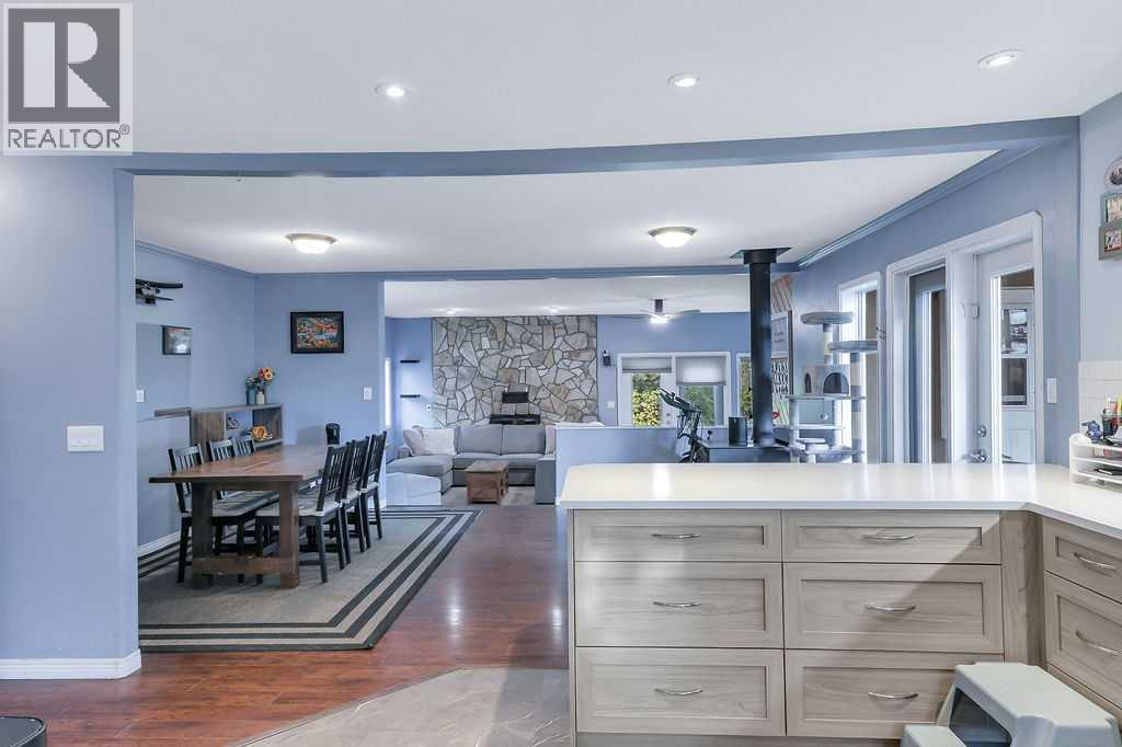 Listing photo – 39126 Range Road 262, Rural Lacombe County