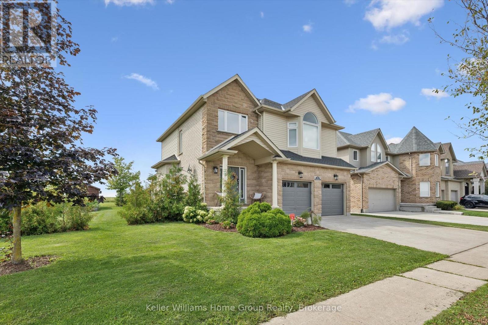 4 HUNSBERGER DRIVE — photo 3