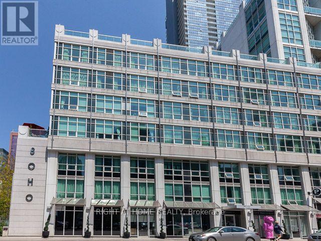 350 Wellington Street West — photo 27