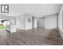 4pc Bathroom - 304 Grassland Boulevard W, Lethbridge, AB T1J5V1 Photo 7