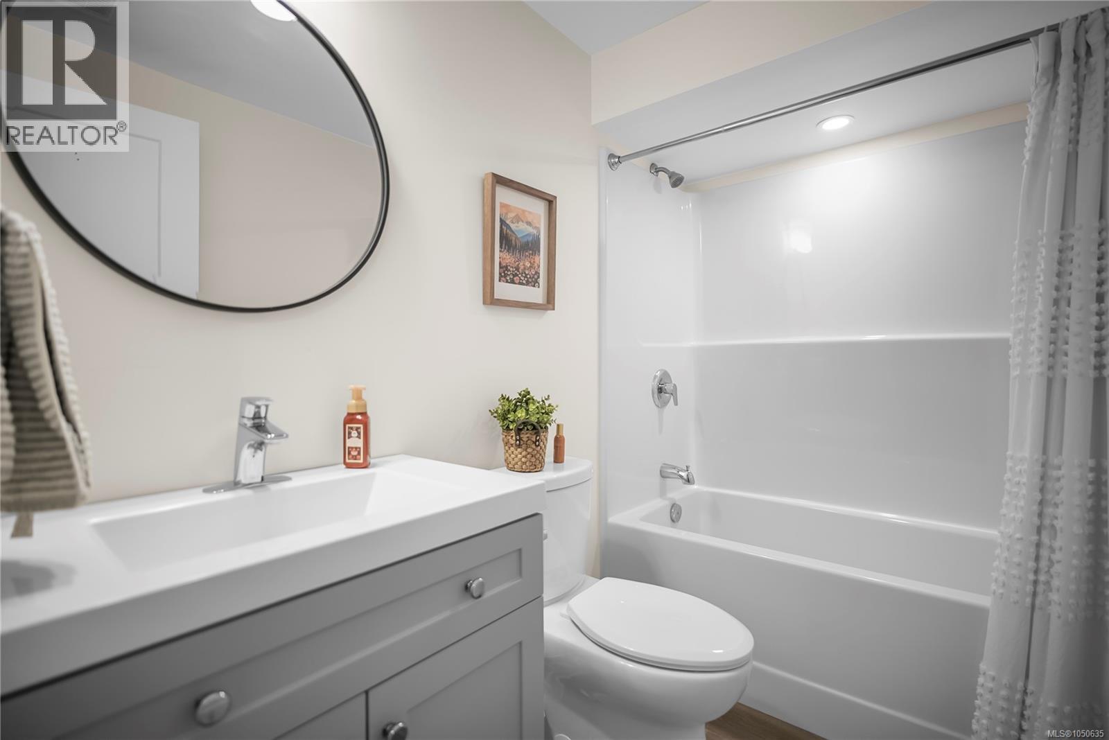 524 Warren Ave - 18