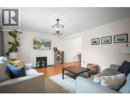 Laundry room - 524 Warren Ave, Saanich, BC V8Z2J5 Photo 9