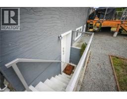 524 Warren Ave, Saanich, BC V8Z2J5 Photo 21