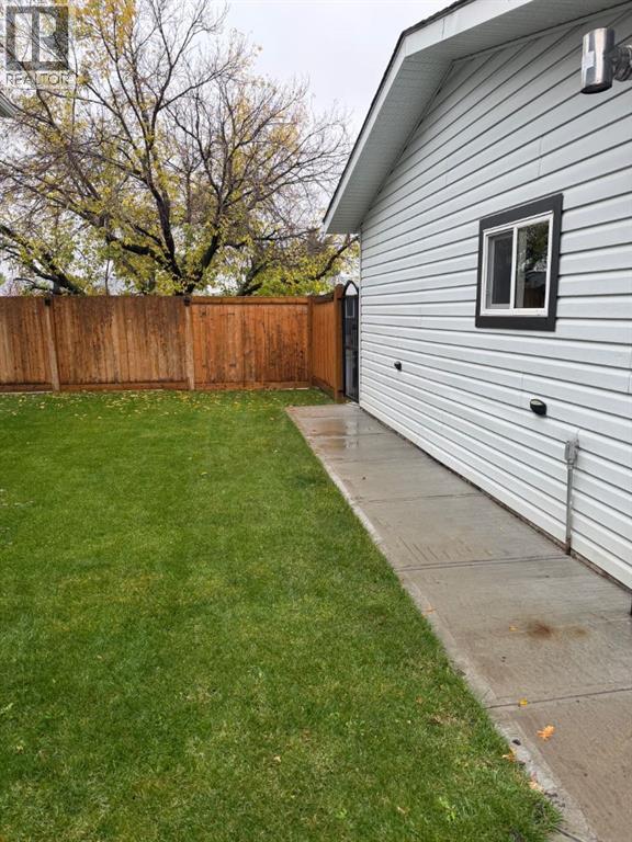 11104 92A Street - 27