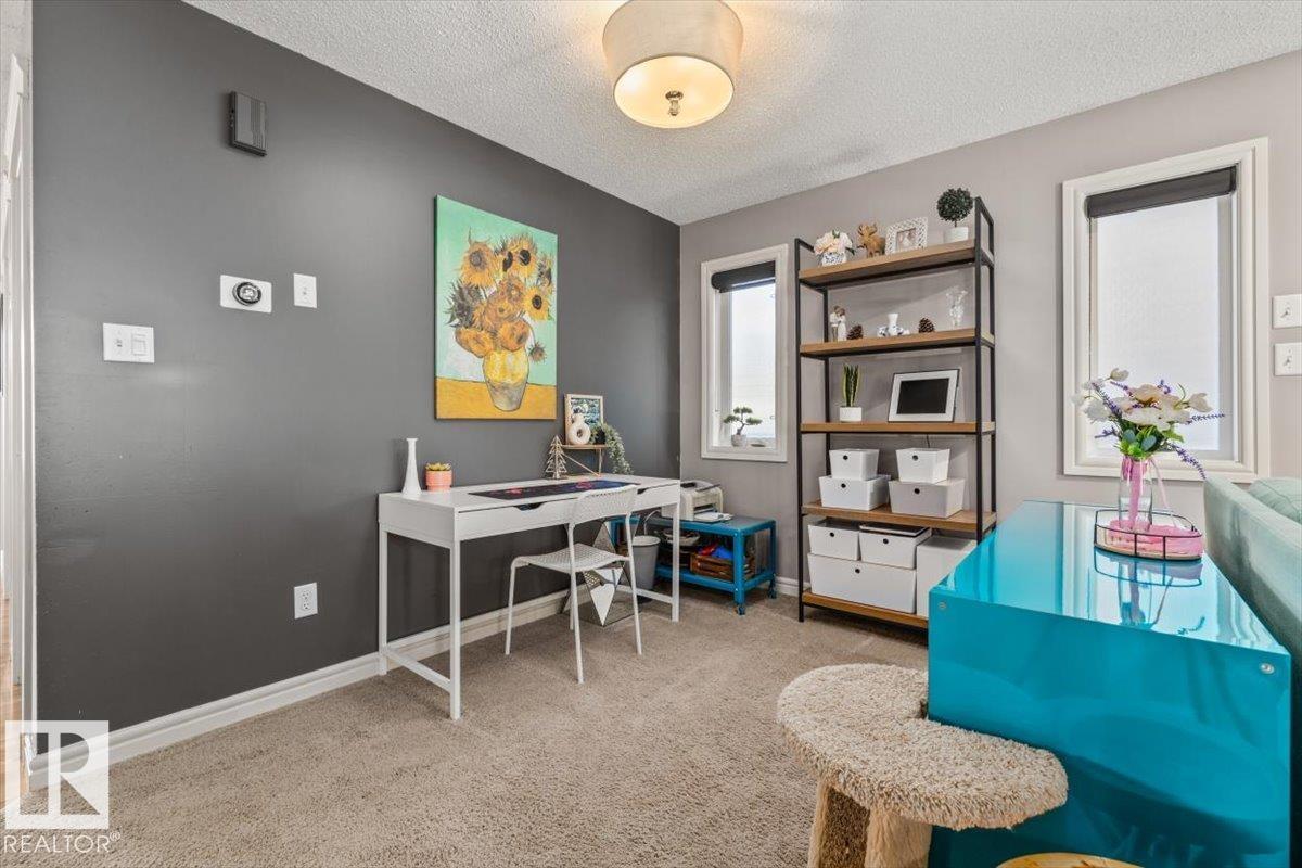 1952 119 ST SW - 11