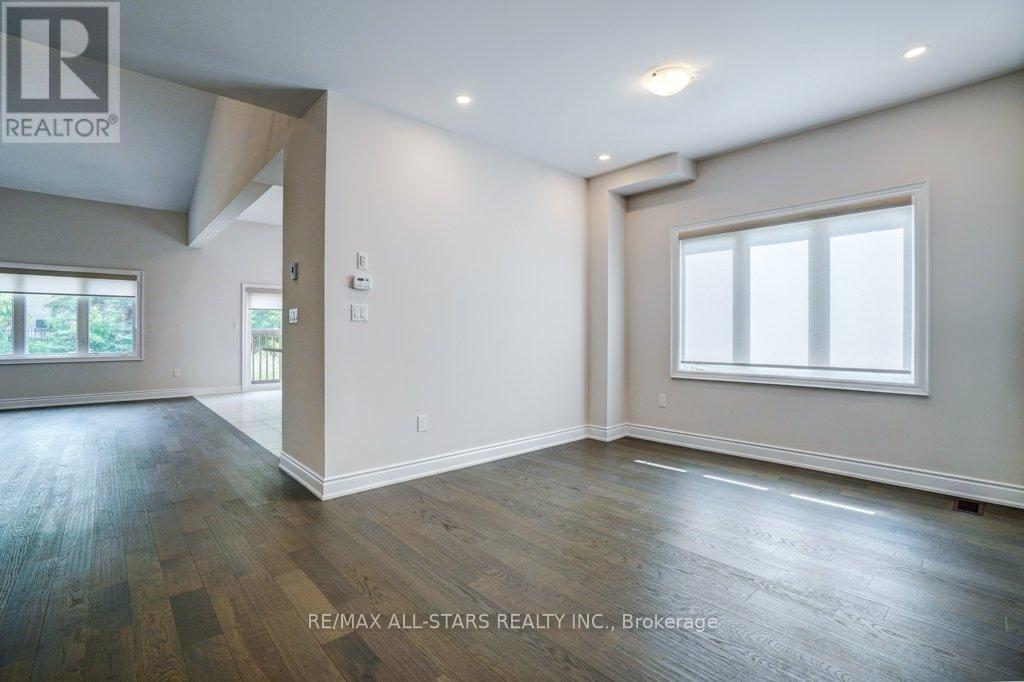 34 HILDRED CUSHING WAY, Uxbridge — photo 9