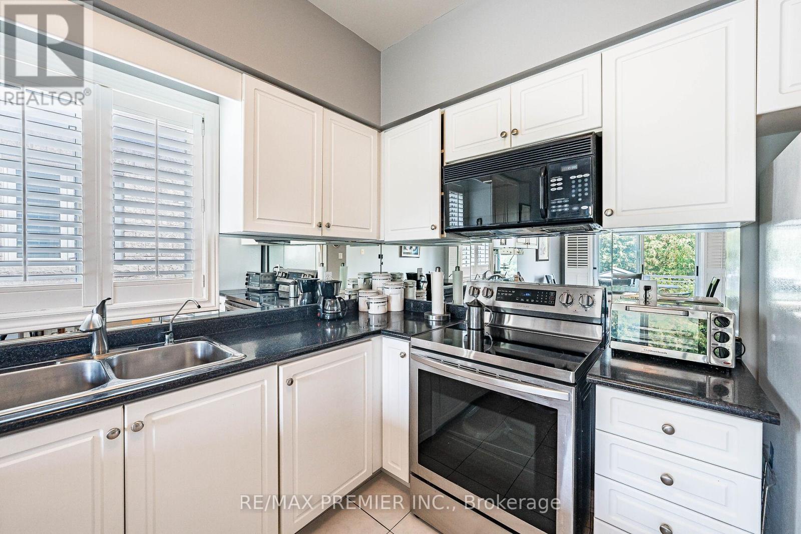 78 COALBROOK COURT, Vaughan (East Woodbridge) — photo 9