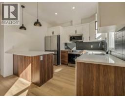 1527 17 Street S - photo 12