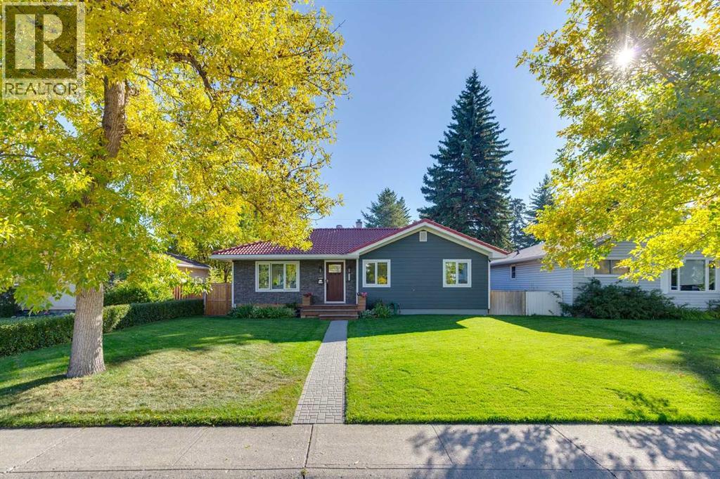 4212 45 Street SW