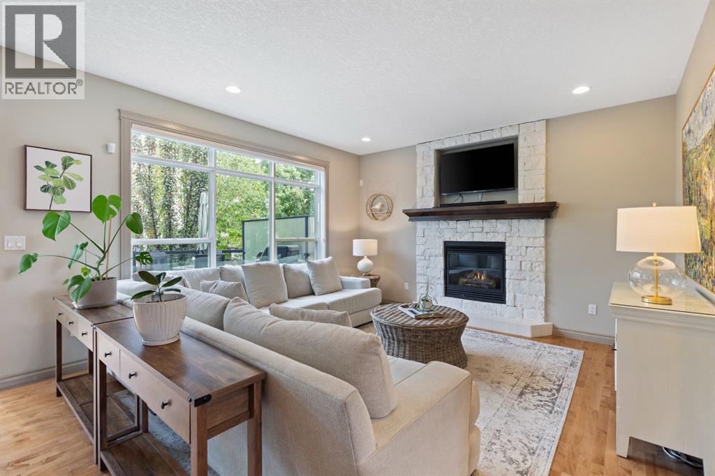 42 West Cedar Place SW - 3
