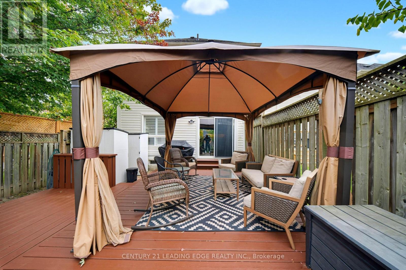 10 DODDS SQUARE - Image 43