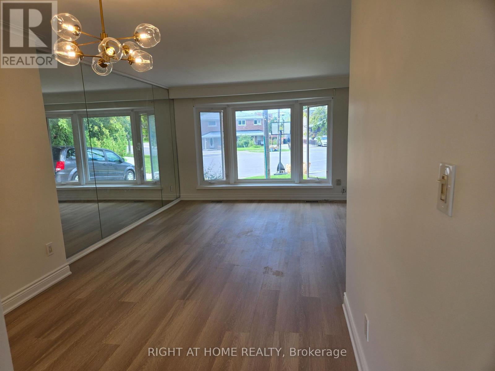 13 FAULKNER CRESCENT, Toronto (Humbermede) — photo 8