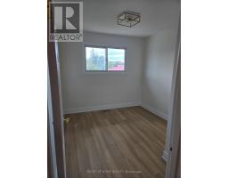 13 Faulkner Crescent, Toronto, ON M9M2B9 Photo 12