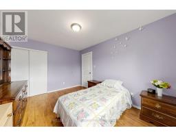 215 - 215 Baronwood Court, Brampton, ON L6V3H9 Photo 16
