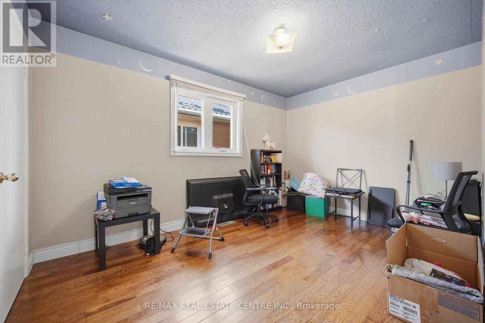 22 FAYWOOD DRIVE - 30