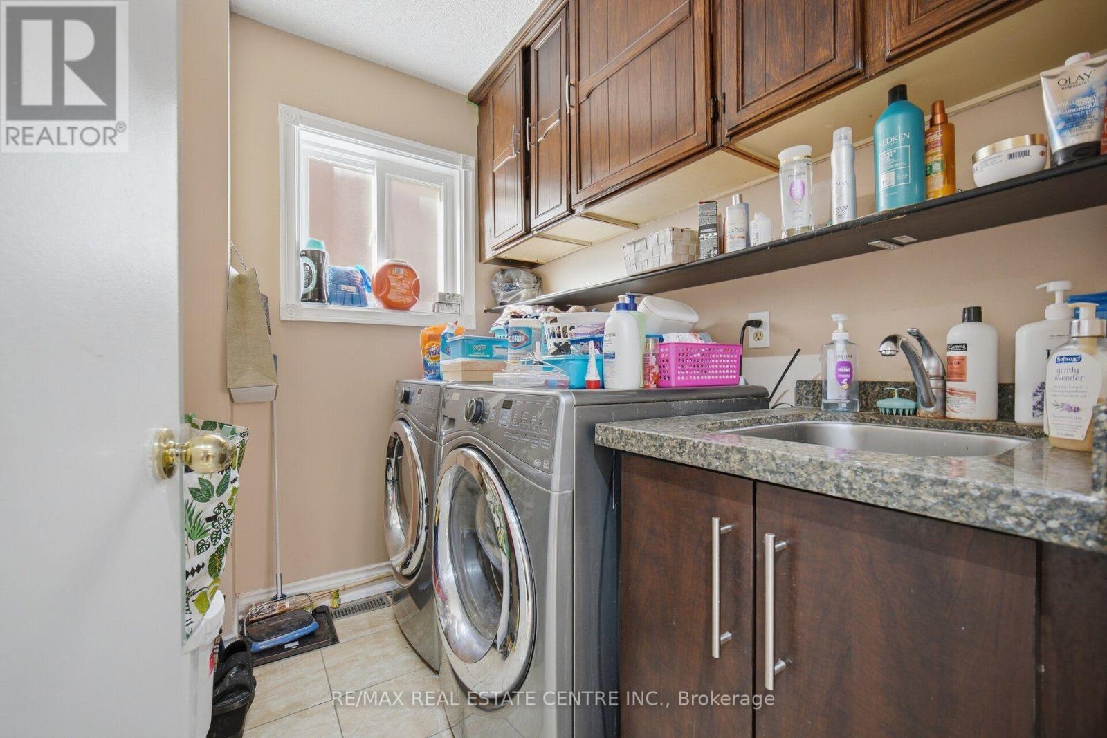 22 FAYWOOD DRIVE - 33
