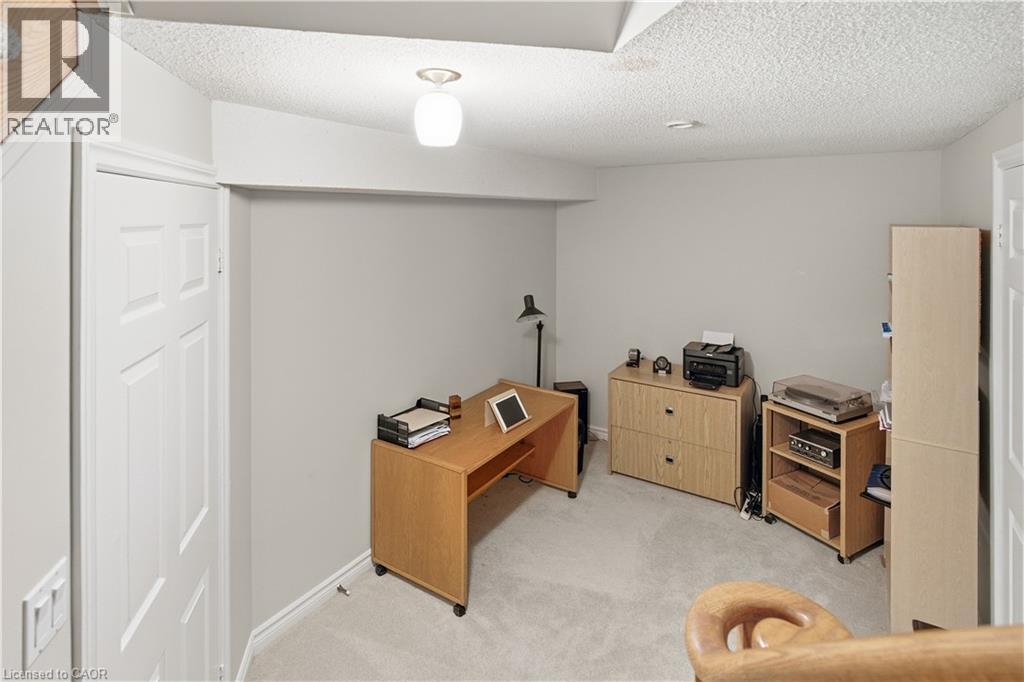 152 SEYMOUR Drive - 41