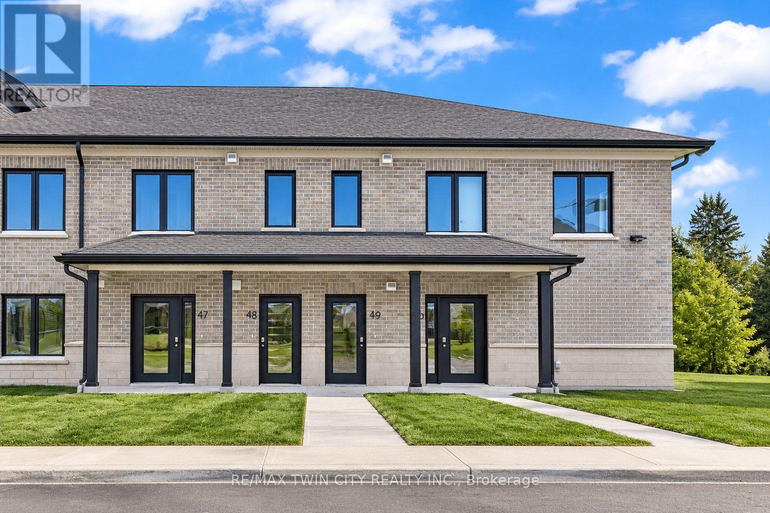 49 - 3202 VIVIAN LINE, Stratford